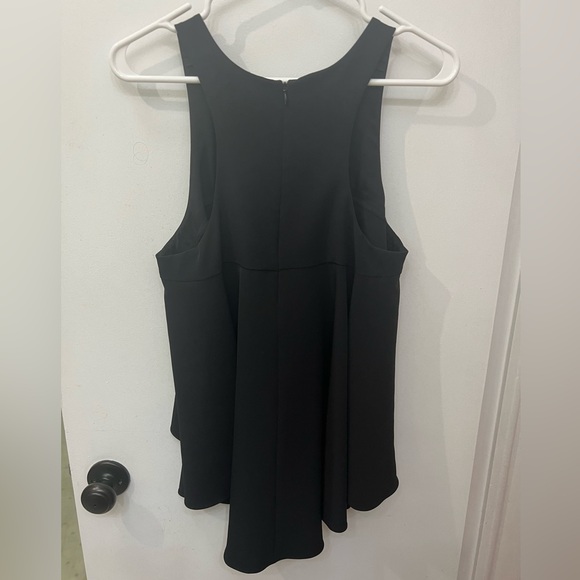 ⭐️🎉MILLY🎉⭐️ Black Trapeze High Low Sleeveless Top Size Medium - Picture 2 of 3